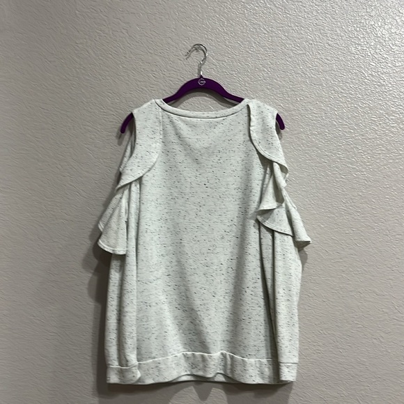 Isabel Maternity Sweatshirt cold shoulder flutter long sleeves Gray Size Large - Picture 8 of 9